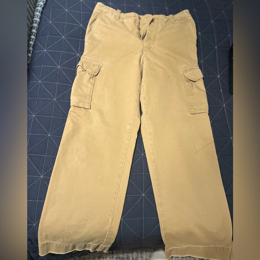 Distressed J Crew  cargo pants
33x32